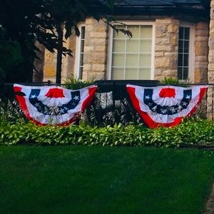 Set of 2 American Flags 🇺🇸